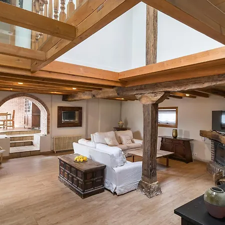 Preciosa Casa Con Jardin