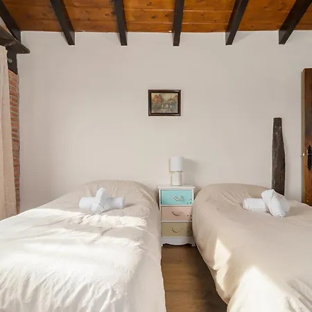 Preciosa Casa Con Jardin Hébergement de vacances Oruna