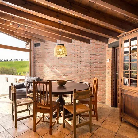 Preciosa Casa Con Jardin Oruna