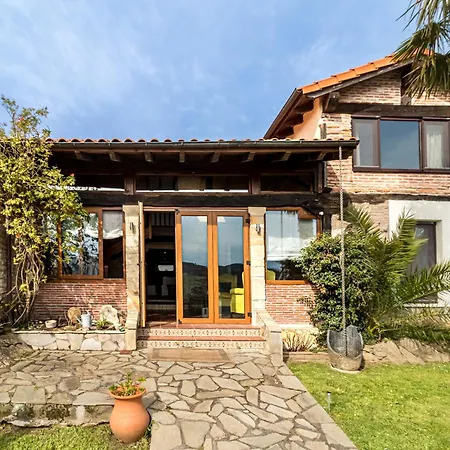 Hébergement de vacances Preciosa Casa Con Jardin *