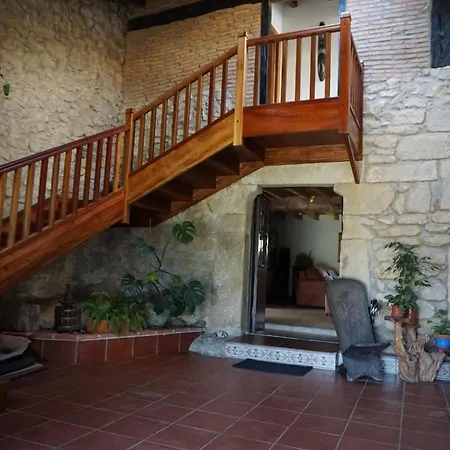 Preciosa Casa Con Jardin Oruna